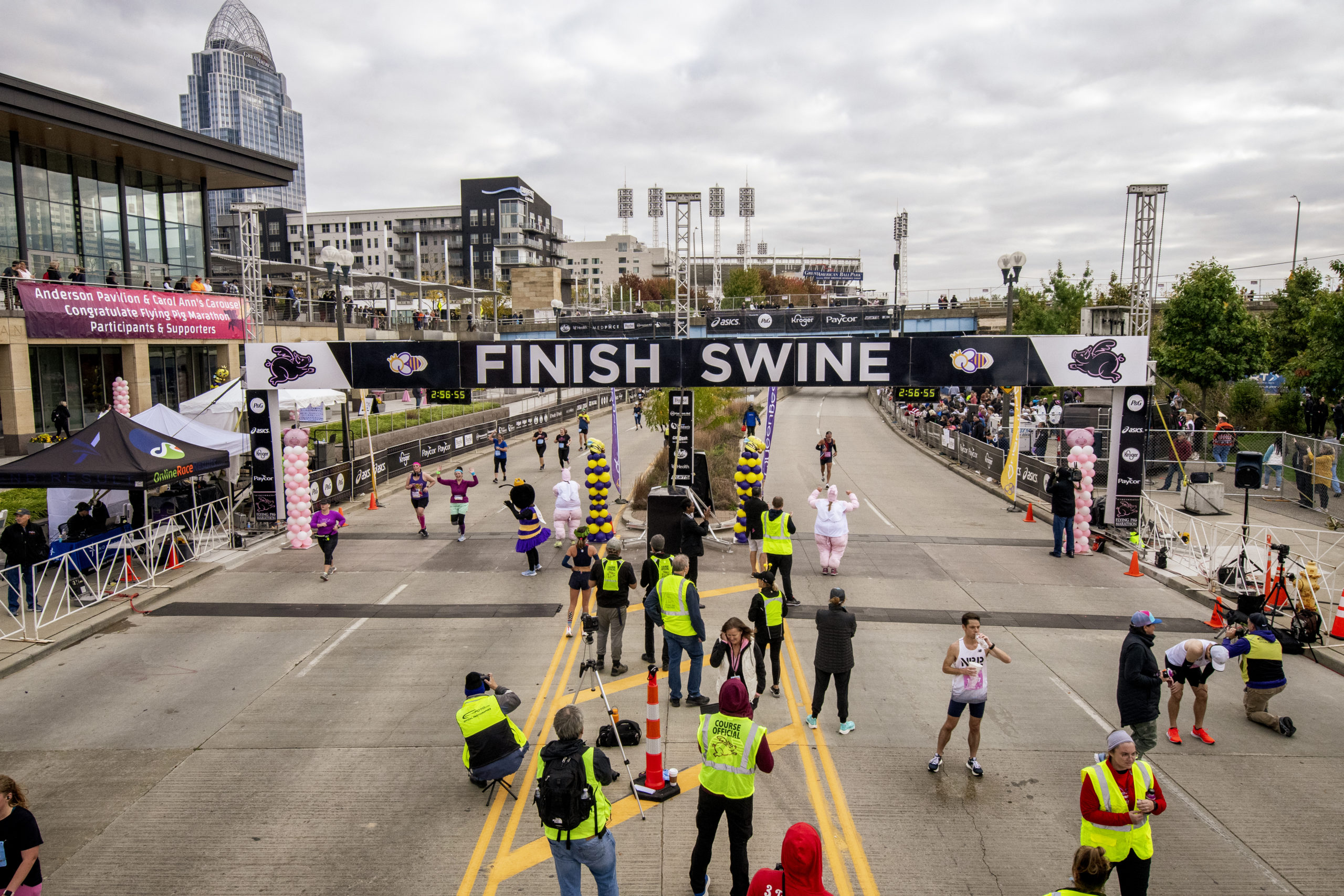 23rd Cincinnati Flying Pig Marathon has Hometown Feel Running USA